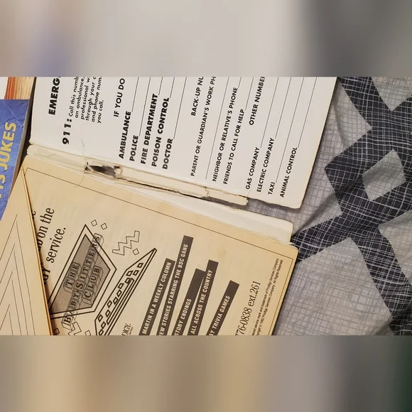 🌻Vintage Young Adult Lot - Picture 6 of 6